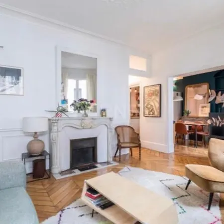 Romantic & Charming 2br In Montmartre!! * Parigi